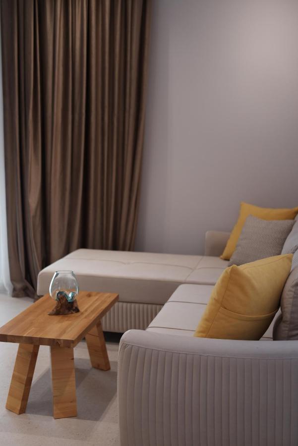 Seahana Apartment Himare Eksteriør bilde